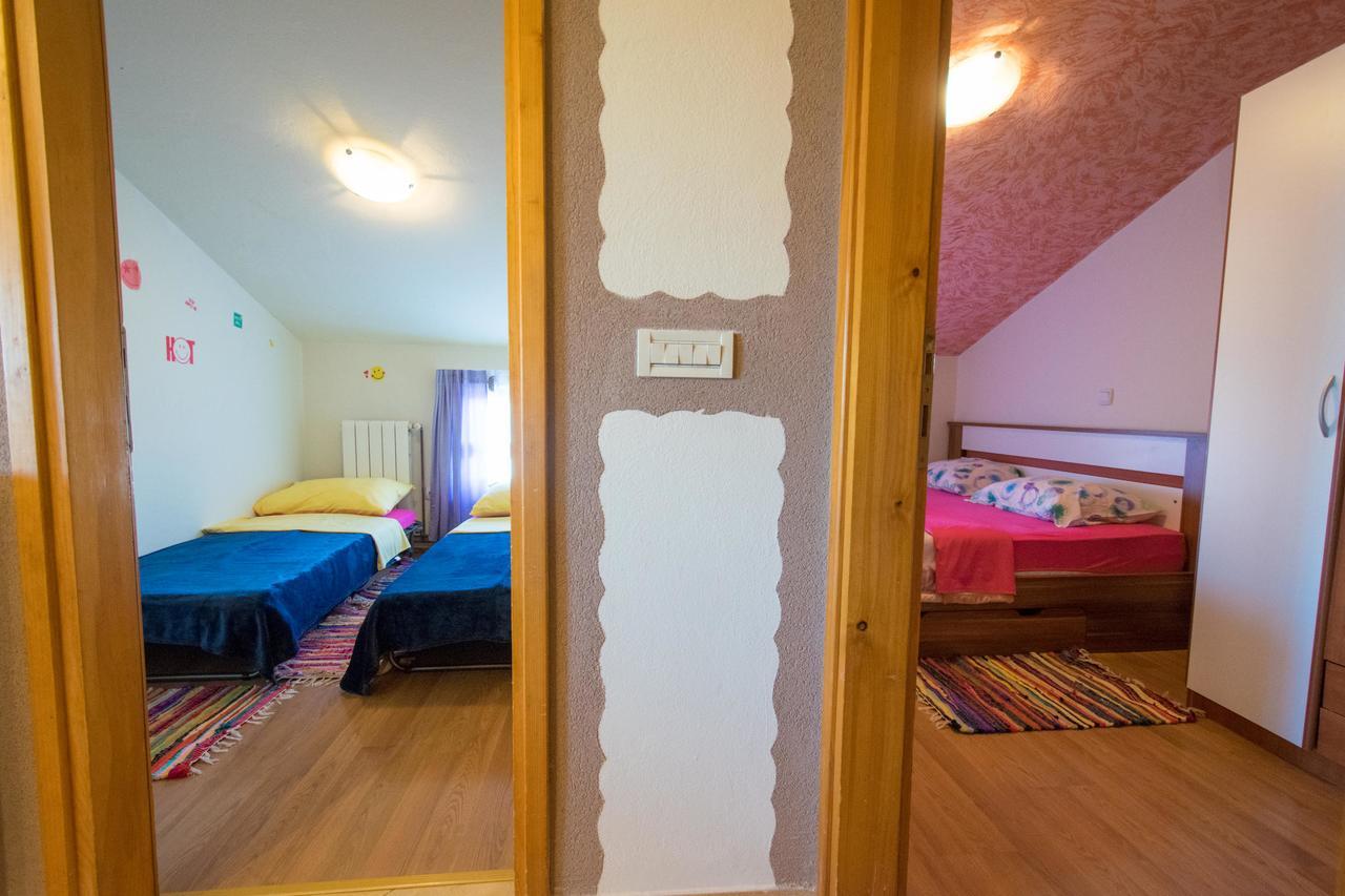 Apartment Hajdi Малинска Екстериор снимка